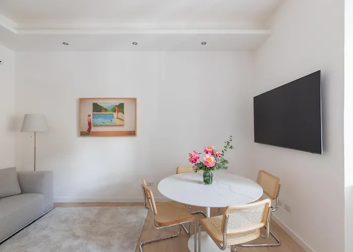 Iflat Vatican 2 Bedroom Design Rome