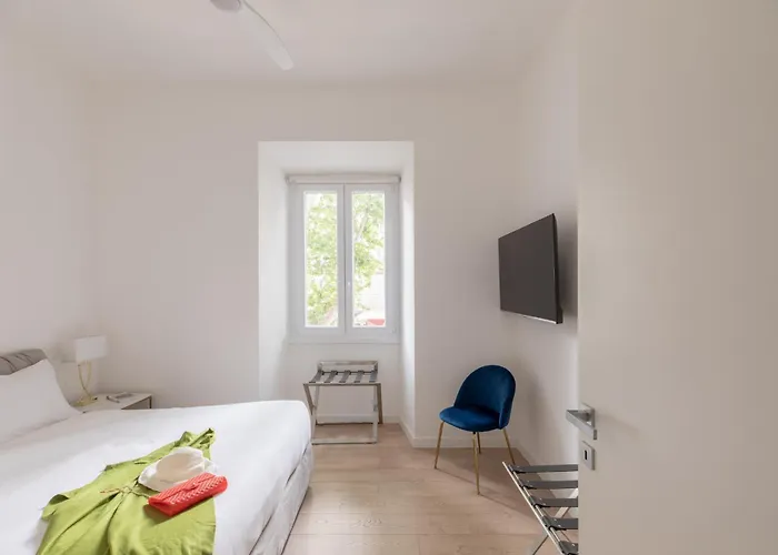 Iflat Vatican 2 Bedroom Design Rome